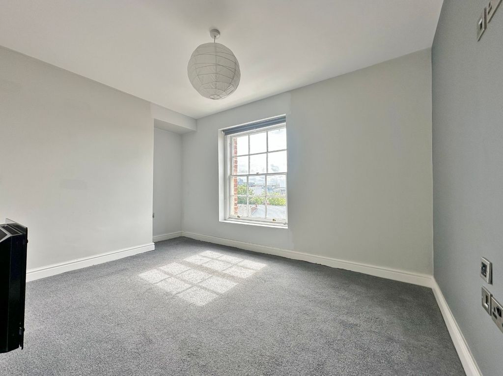 Additional image 8 of 2 bed flat for saleHamilton Square, Birkenhead CH41