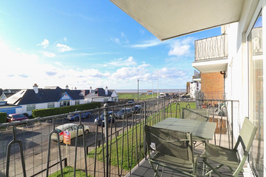Additional image 5 of 2 bed flat for saleMinnis Road, Birchington, Kent CT7