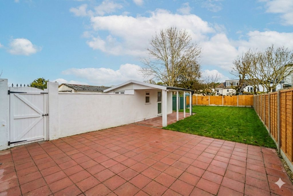Additional image 13 of 3 bed semi-detached house for saleCompton Place, Watford WD19