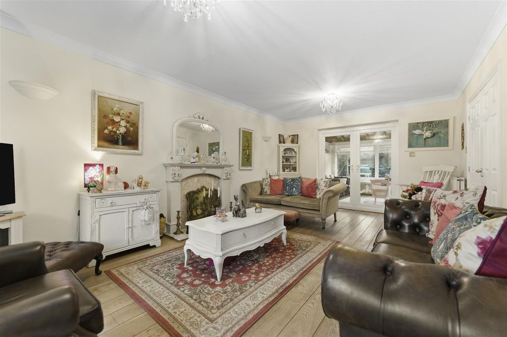 Additional image 2 of 4 bed detached house for saleStarlight View, Westward Rise, Marine Heights, Barry CF62