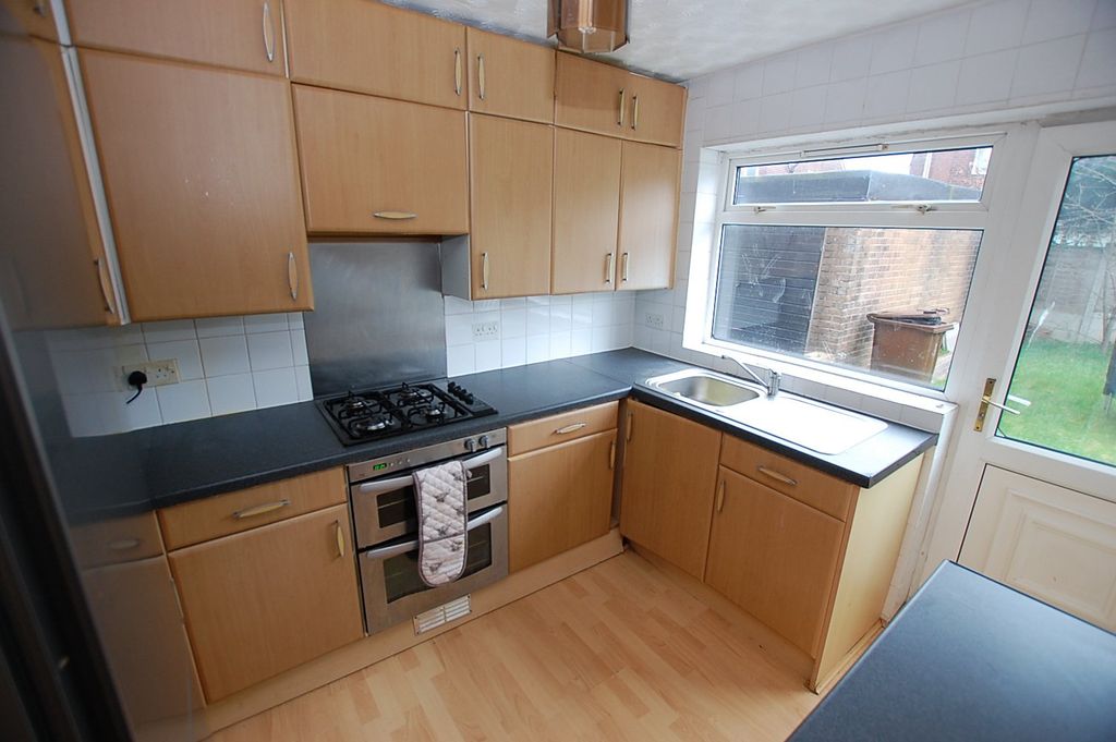 Additional image 5 of 5 bed semi-detached house for saleGlendon Crescent, Ashton-Under-Lyne, Greater Manchester OL6