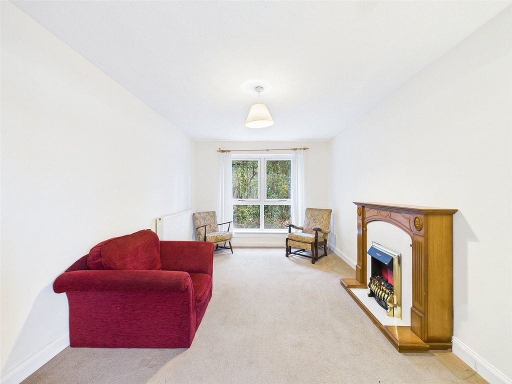 2 bed flat for saleLanark Road, Juniper Green, Midlothian EH14 photo 5