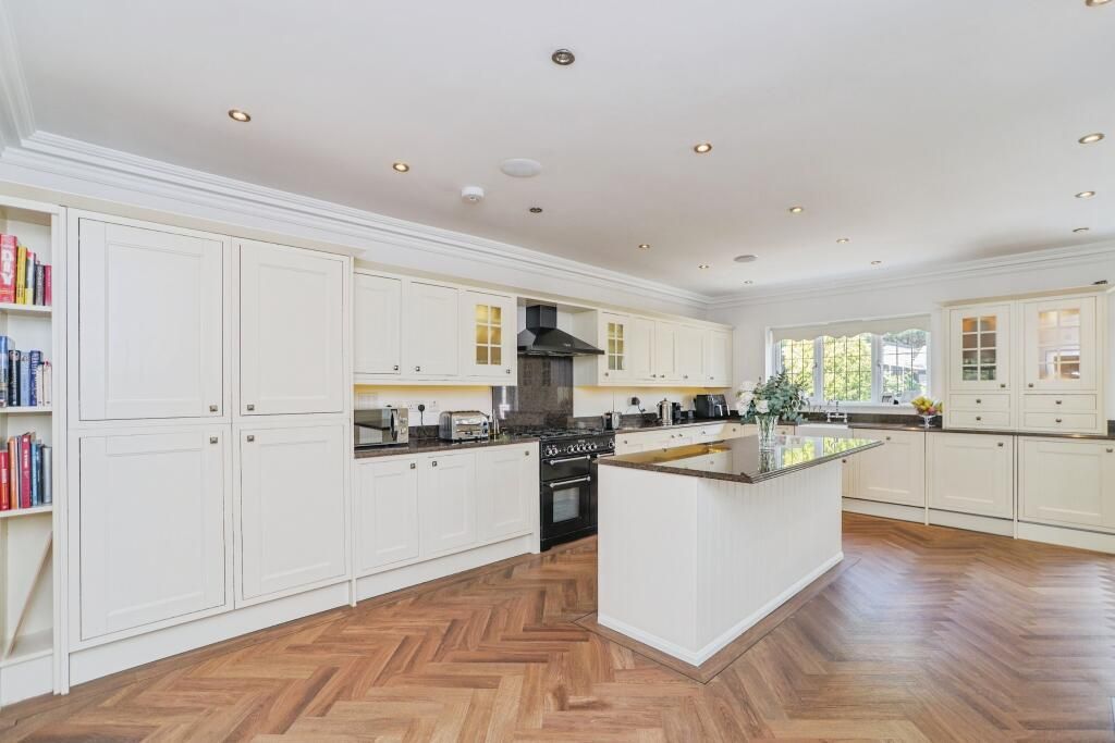Additional image 5 of 4 bed semi-detached house for saleWhitfield Road, Bexleyheath DA7