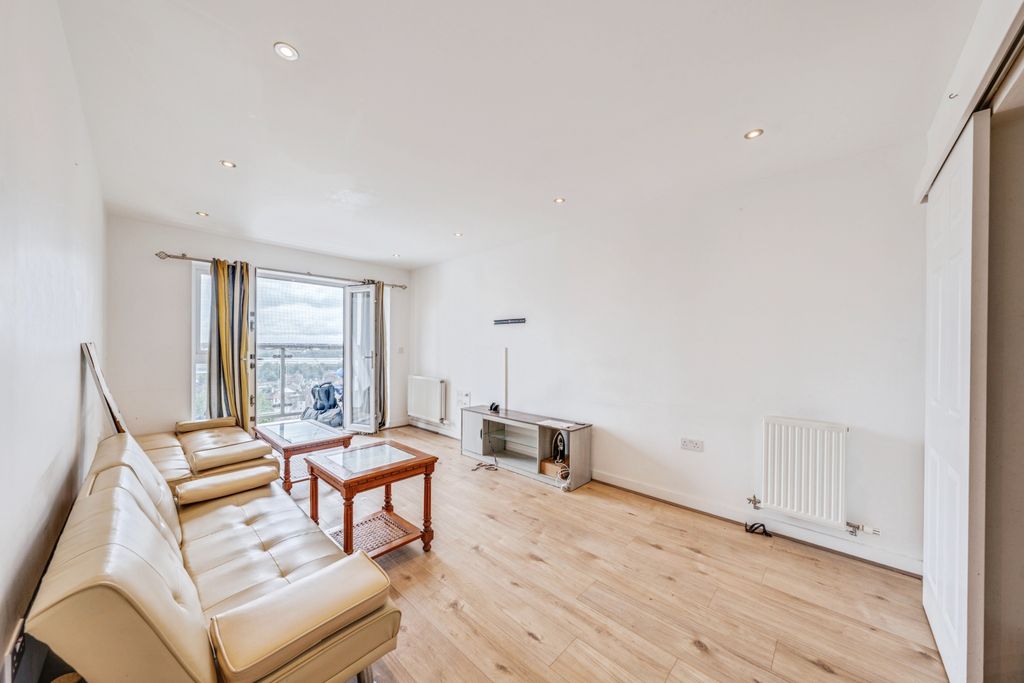 Additional image 10 of 2 bed flat for saleMorris Drive, Belvedere DA17