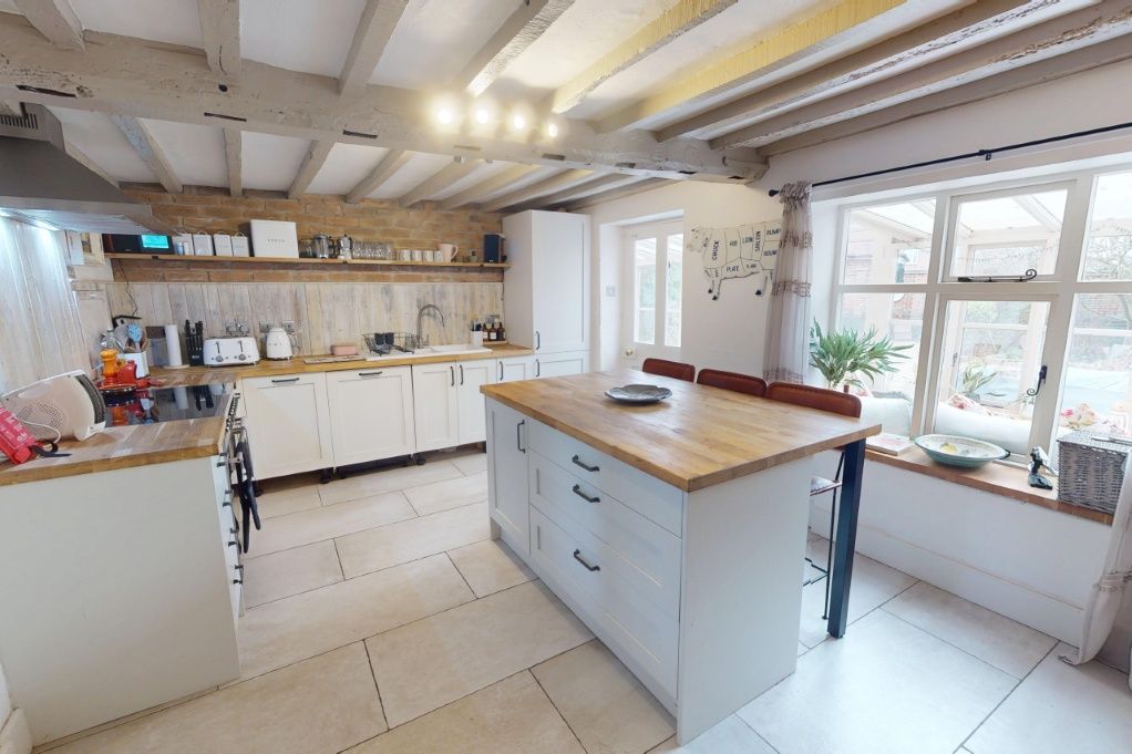 Additional image 11 of 6 bed detached house for saleGillingham NR34