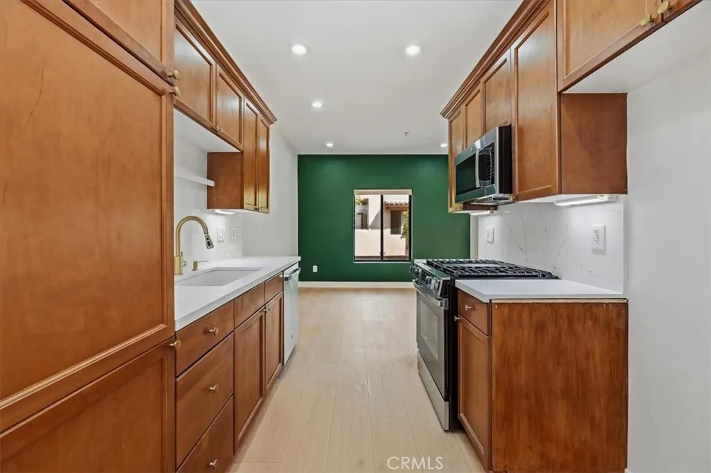 Additional image 18 of 1045 Villorrio Dr S, Palm Springs, CA 92262