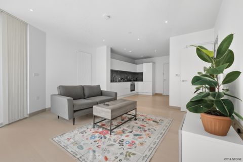 Summerston House, 51 Starboard Way, London, Greater London E16