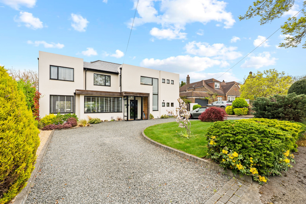 Additional image 42 of 4 bed detached house for saleGilhams Avenue, Banstead SM7