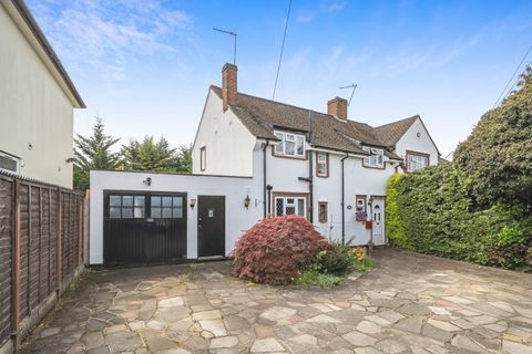 The Greenway, Ickenham, Uxbridge UB10