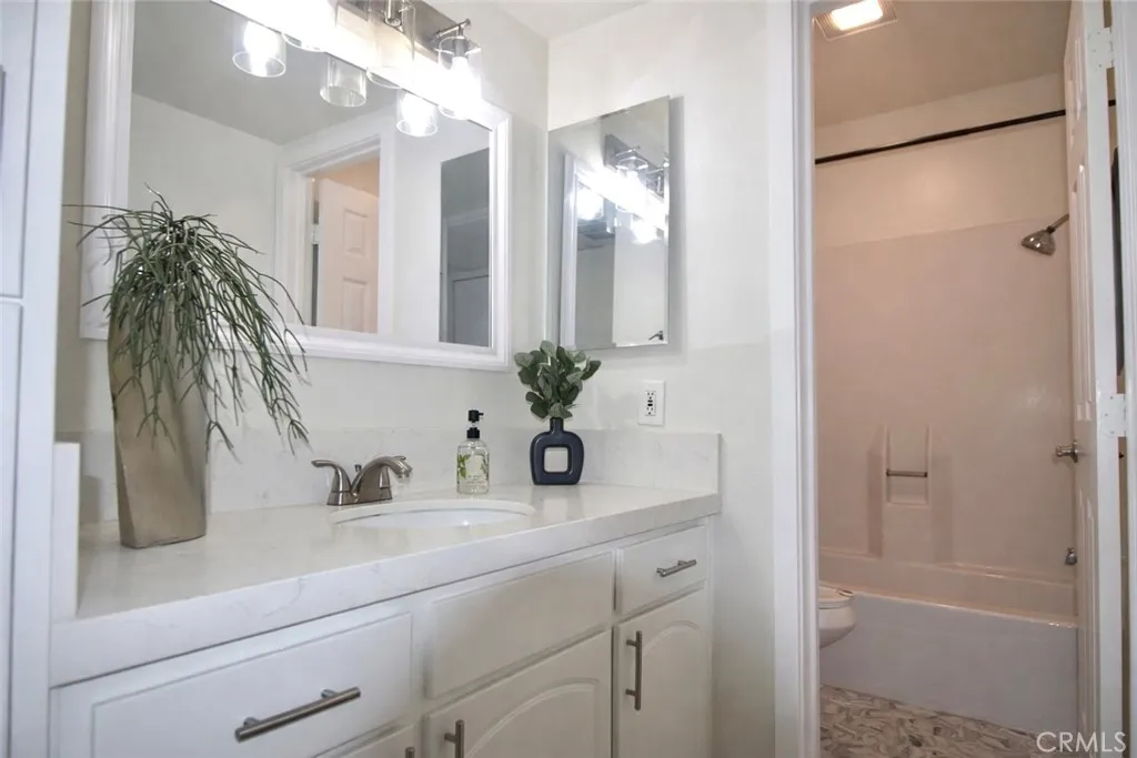 Additional image 40 of 2849 S Fairview St Unit C, Santa Ana, CA 92704