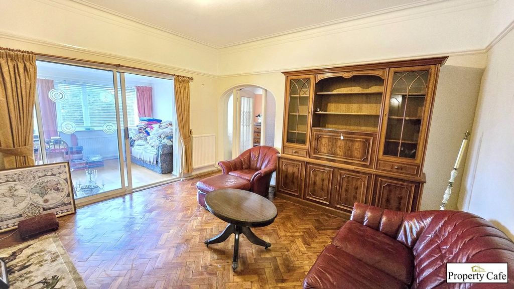 Additional image 6 of 2 bed flat for sale1 Cooden Drive, Bexhill On Sea TN39