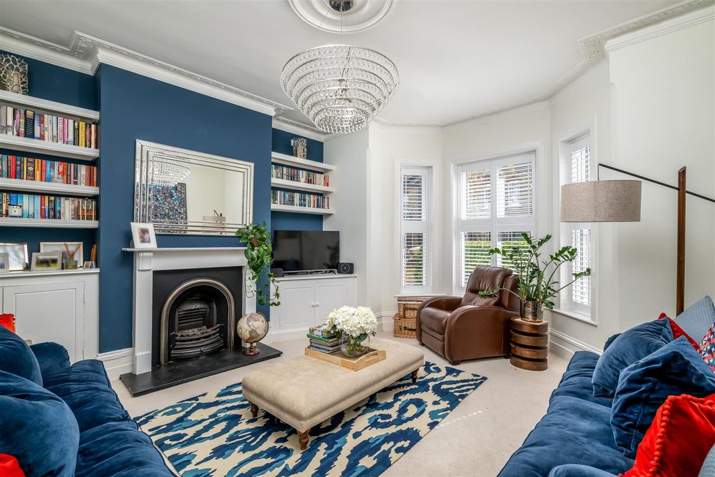 Additional image 3 of 5 bed semi-detached house for saleCastle Road, Bedford MK40