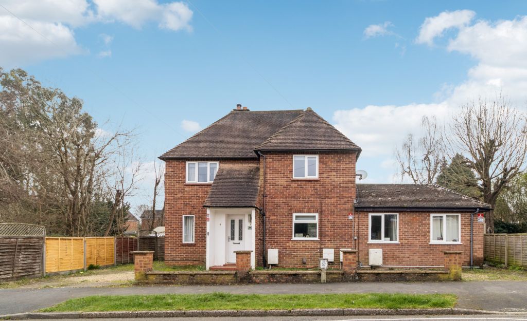 4 bed semi-detached house for saleGrove Road, Amersham HP6