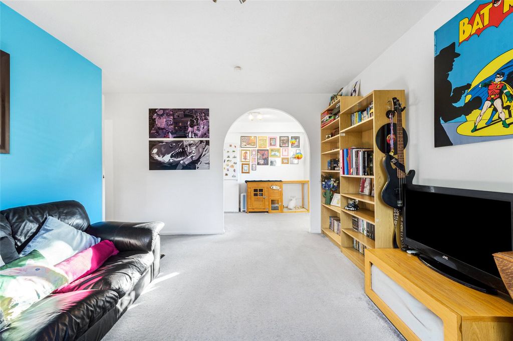 1 bed flat for saleTylersfield, Abbots Langley, Hertfordshire WD5