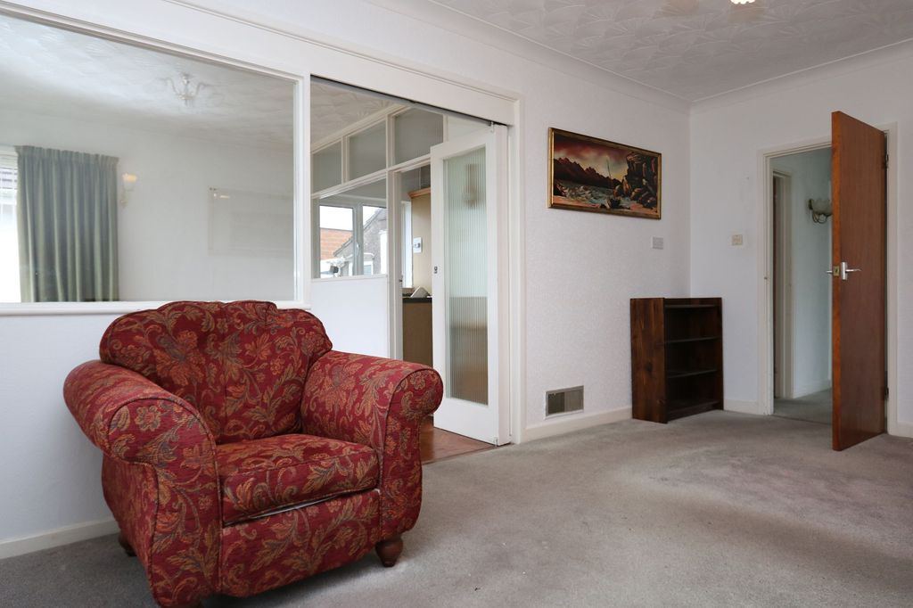 Additional image 3 of 4 bed detached bungalow for saleMin-Y-Mor, Barry CF62