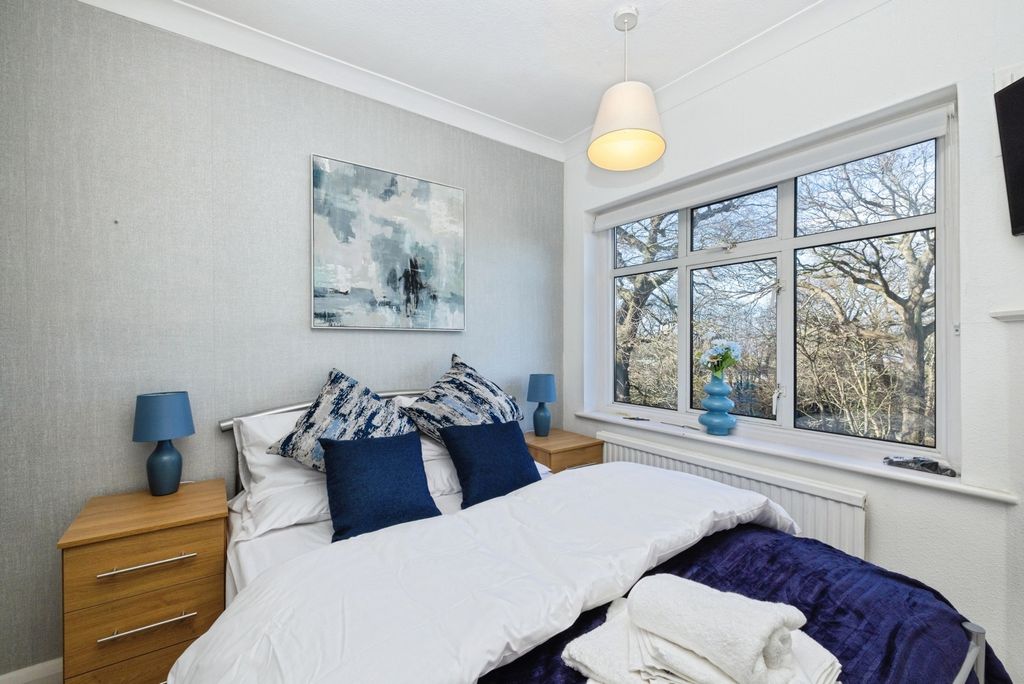 Additional image 6 of 5 bed detached house for saleSouthend Road, Beckenham BR3