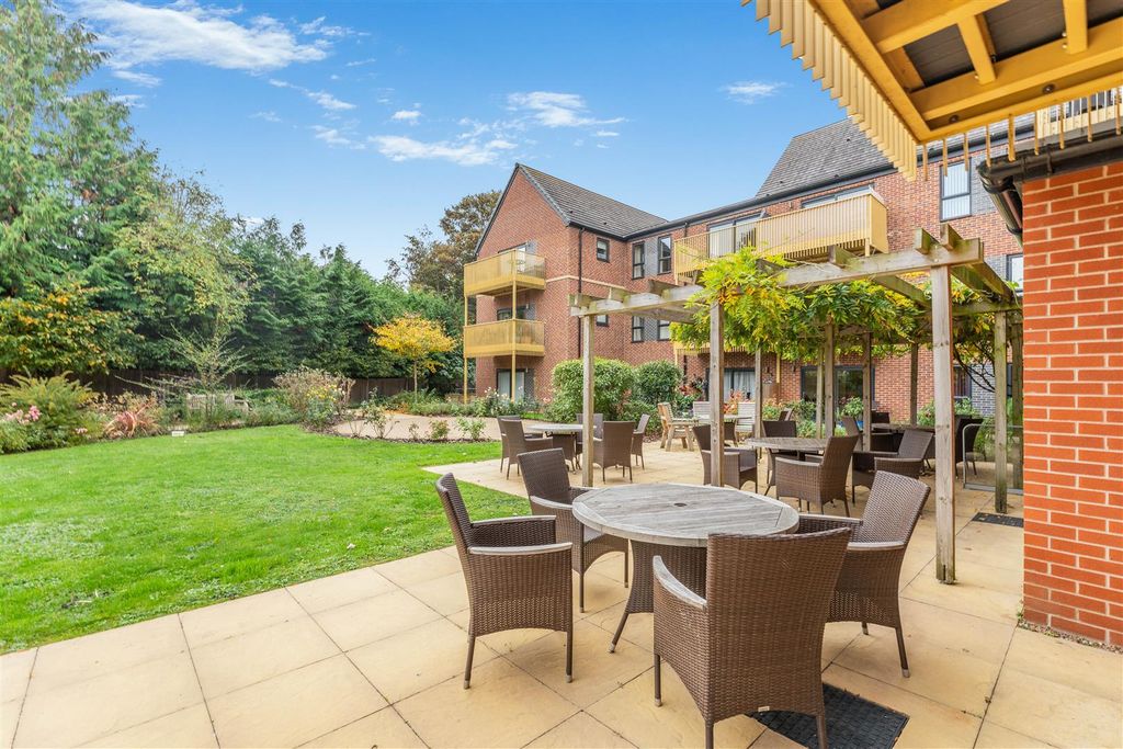 Additional image 17 of 2 bed flat for saleBath Road, Banbury OX16