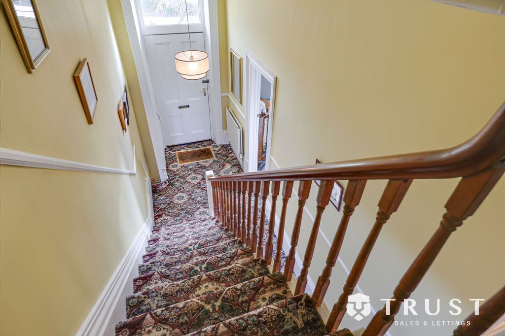 Additional image 34 of 4 bed terraced house for saleGrosvenor Road, Batley WF17