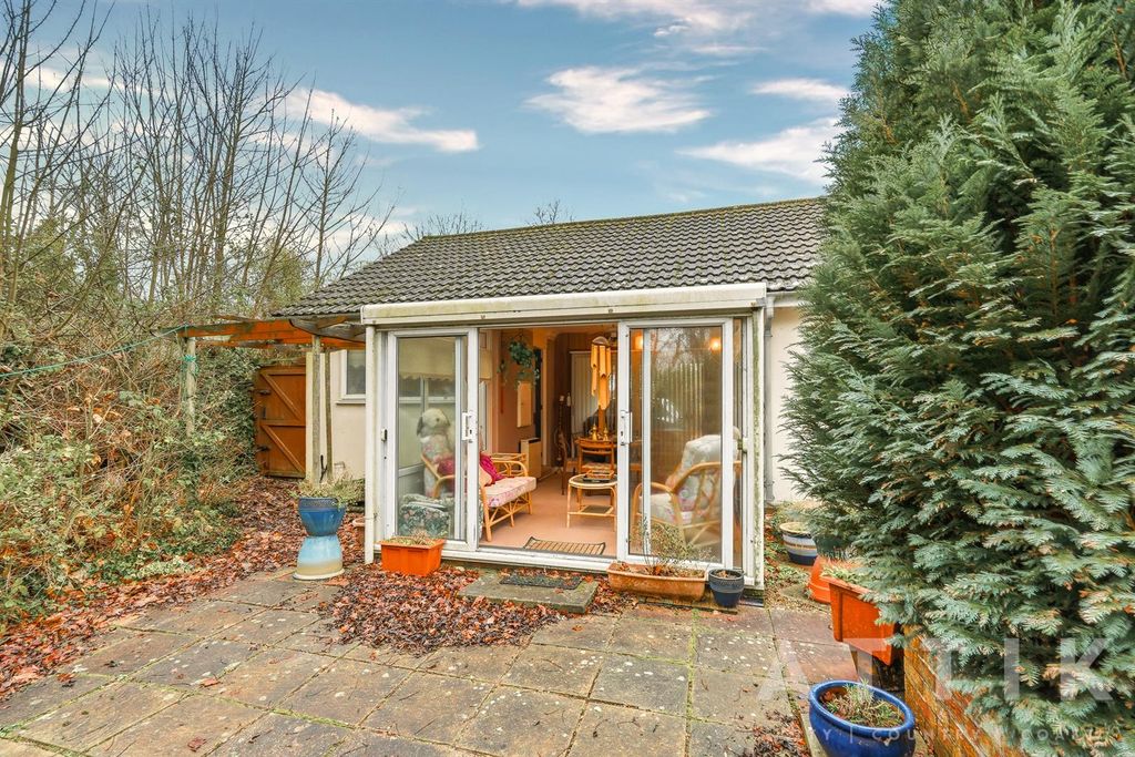 Additional image 27 of 5 bed detached bungalow for saleNorwich Road, Halesworth IP19