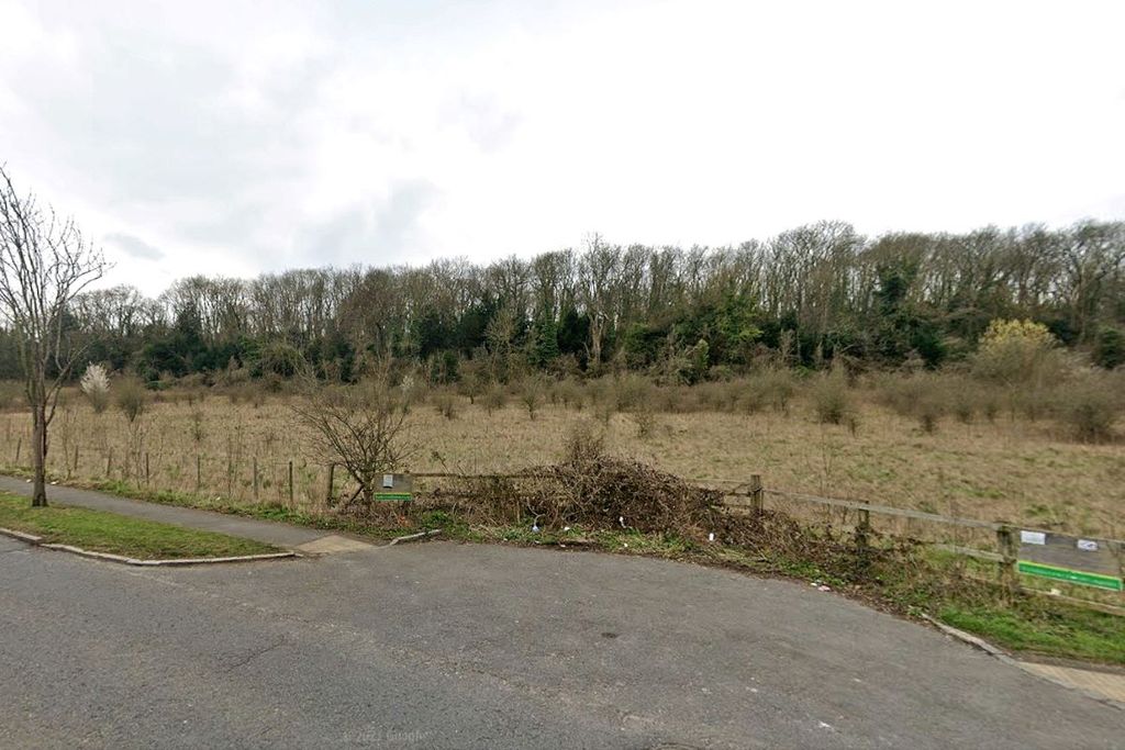 Additional image 3 of Land for saleMitchley Hill, Sanderstead, South Croydon CR2