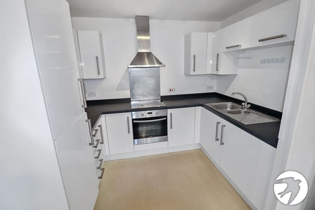 Additional image 2 of 2 bed flat for saleLittle Brights Road, Belvedere DA17