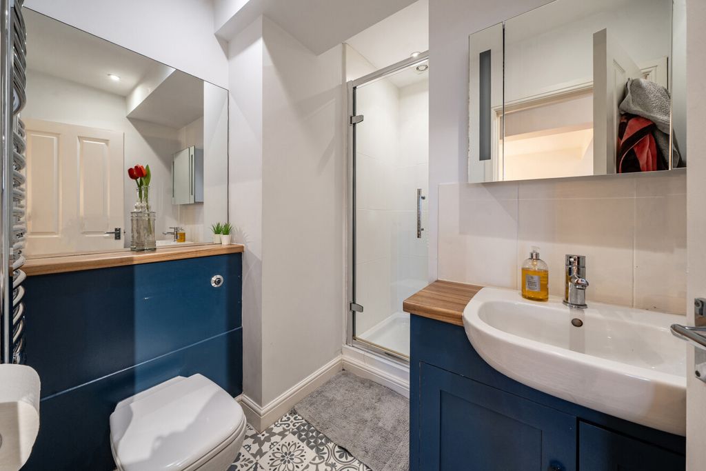 Additional image 11 of 2 bed flat for saleBromley Road, Beckenham BR3