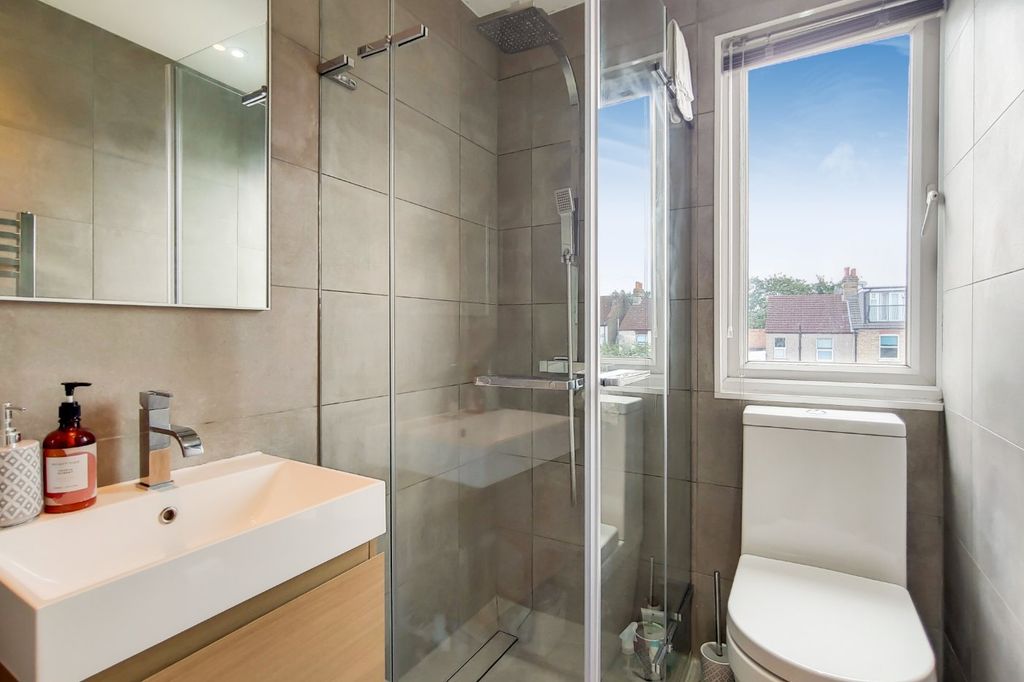 Additional image 14 of 4 bed semi-detached house for saleArrol Road, Beckenham BR3