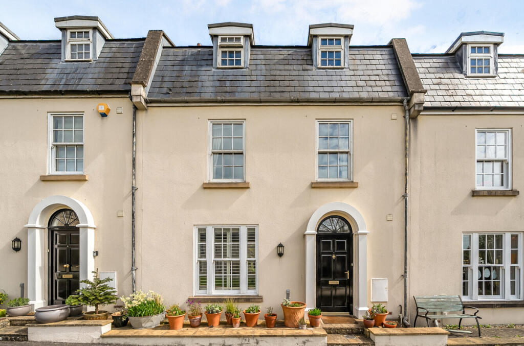 Lansdowne Place, Wincanton, BA9