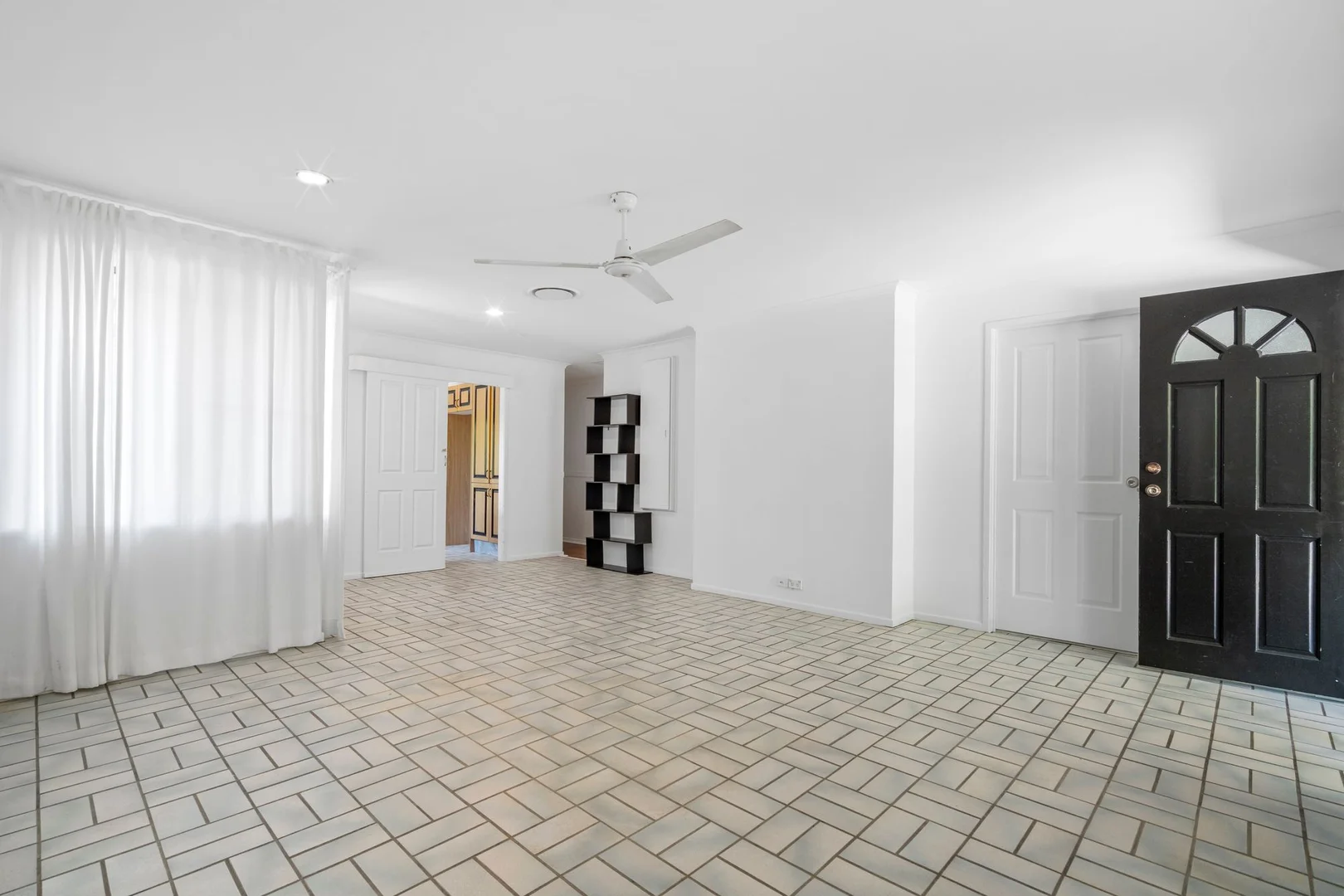 Additional image 2 of 36 Narcamus Crescent, Shailer Park QLD 4128