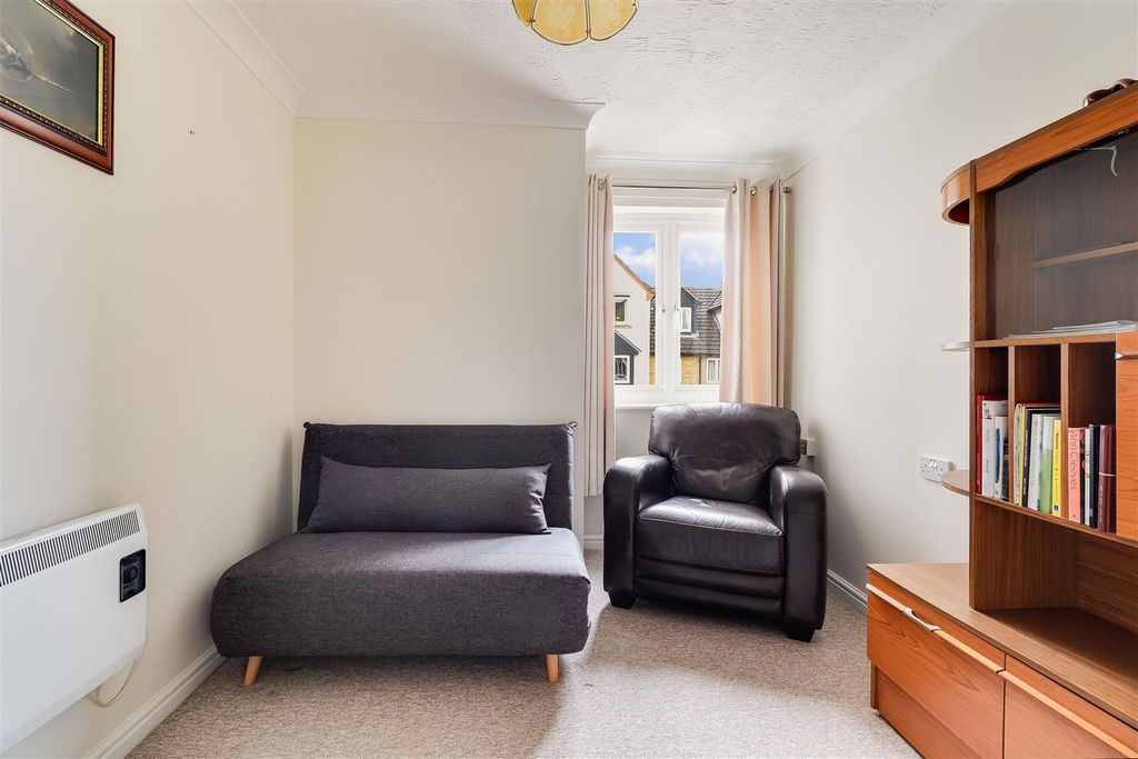 Additional image 10 of 2 bed flat for saleUnion Lane, Chesterton, Cambridge CB4