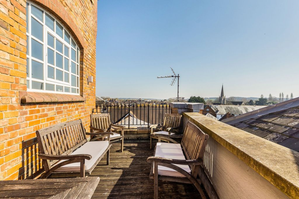 Additional image 4 of 2 bed penthouse for saleCoopers Lane, Abingdon OX14
