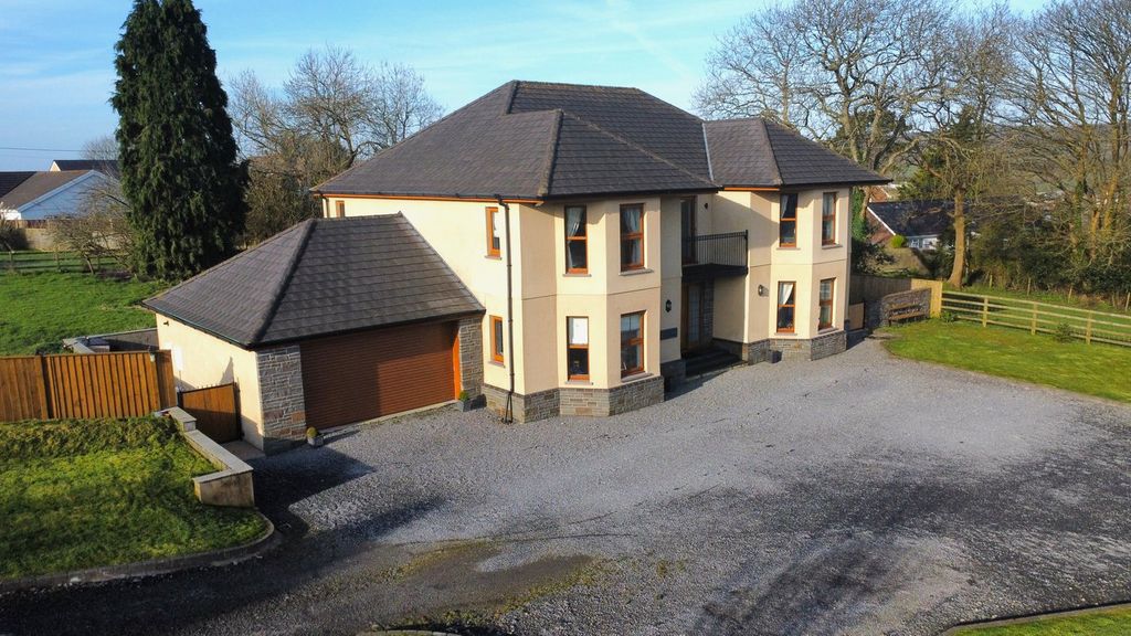 Additional image 25 of 4 bed farm for saleHeol Llanelli, Pontyates SA15