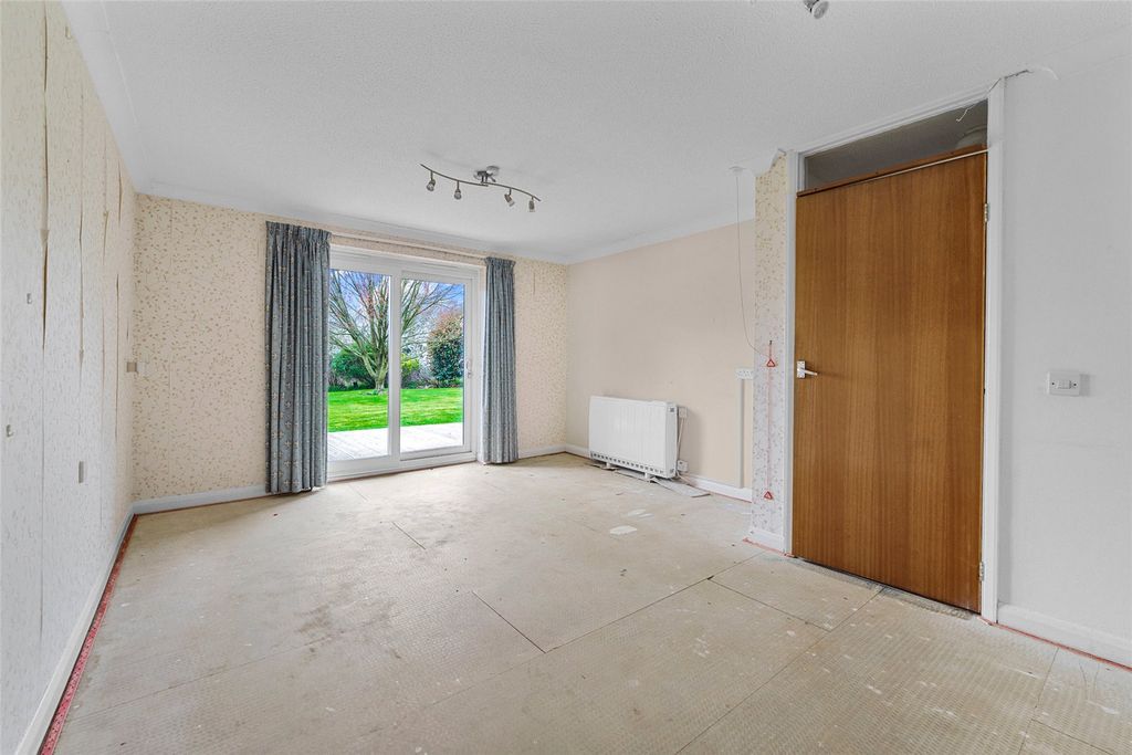 Additional image 2 of 2 bed maisonette for saleDe Havilland Way, Abbots Langley, Hertfordshire WD5
