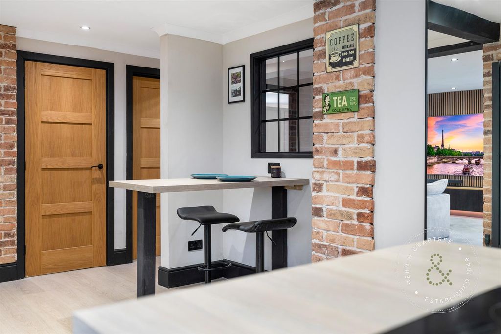 Additional image 32 of 2 bed flat for saleYr Hen Dy, The Cathedral Green, Llandaff, Cardiff CF5
