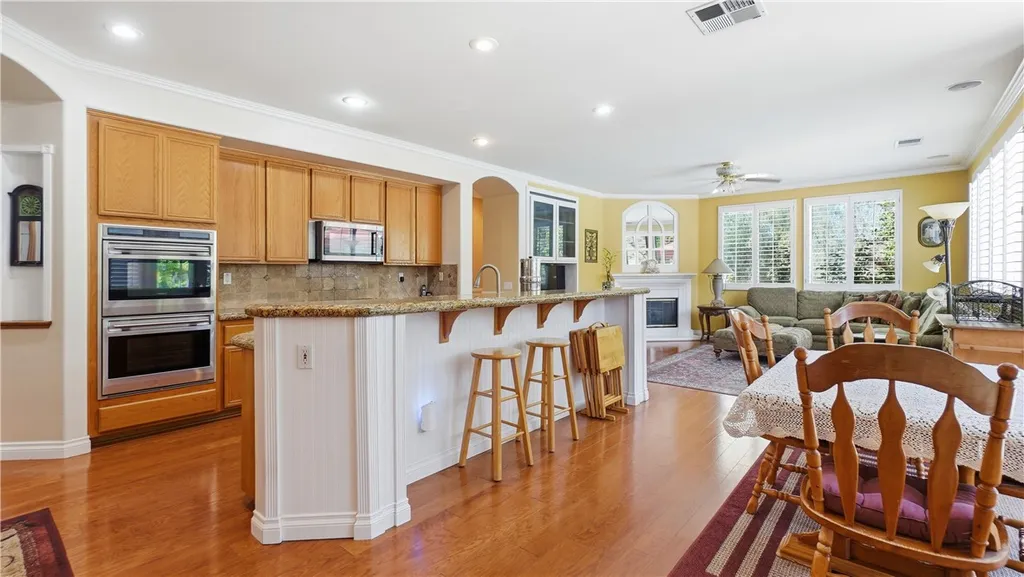 Additional image 4 of 16693 Weeping Willow Dr, Riverside, CA 92503