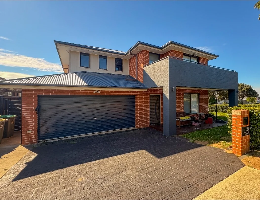 27 Thorpe Circuit, Oran Park NSW 2570