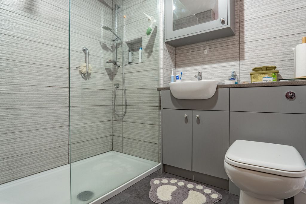 Additional image 24 of 2 bed flat for saleAdmirals Court, Inverness IV2