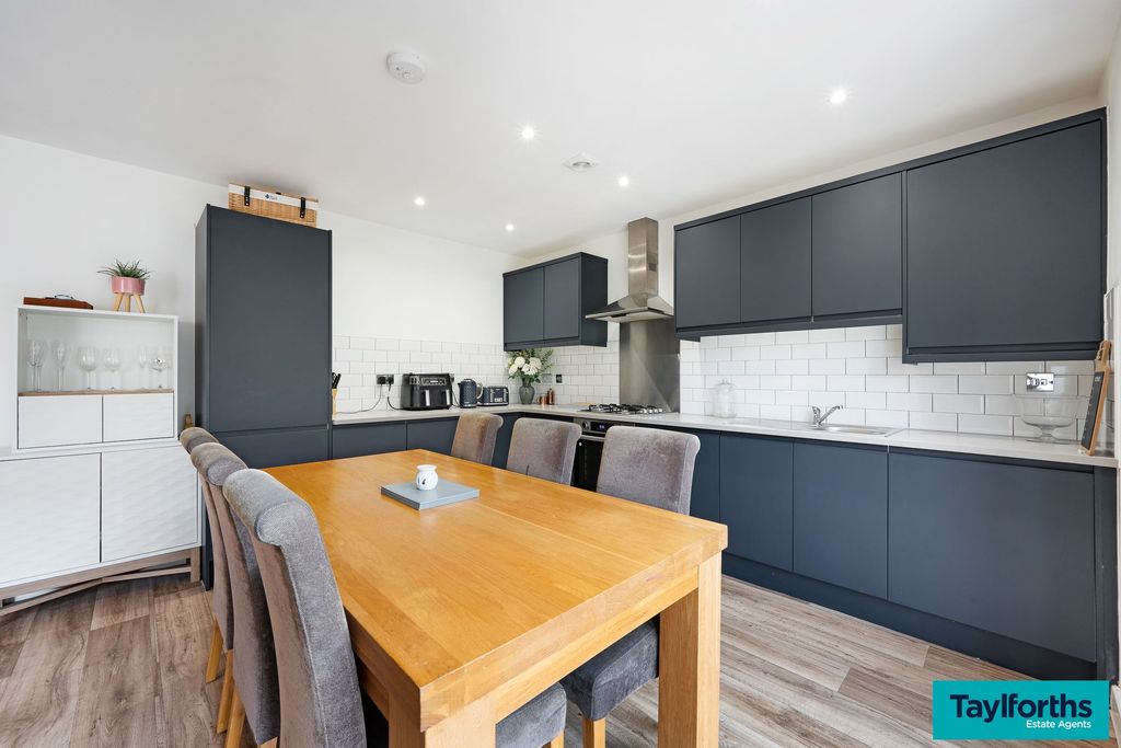 Additional image 4 of 5 bed detached house for saleLane Ends Close, Barnoldswick BB18
