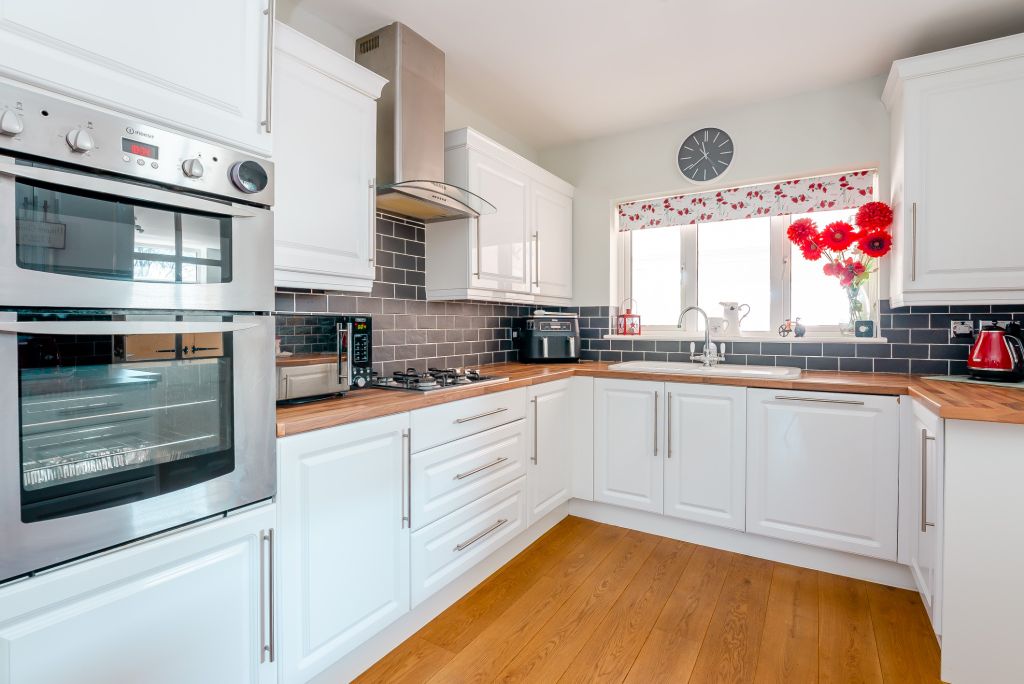 Additional image 3 of 3 bed semi-detached house for salePomeroy Close, Amersham HP7