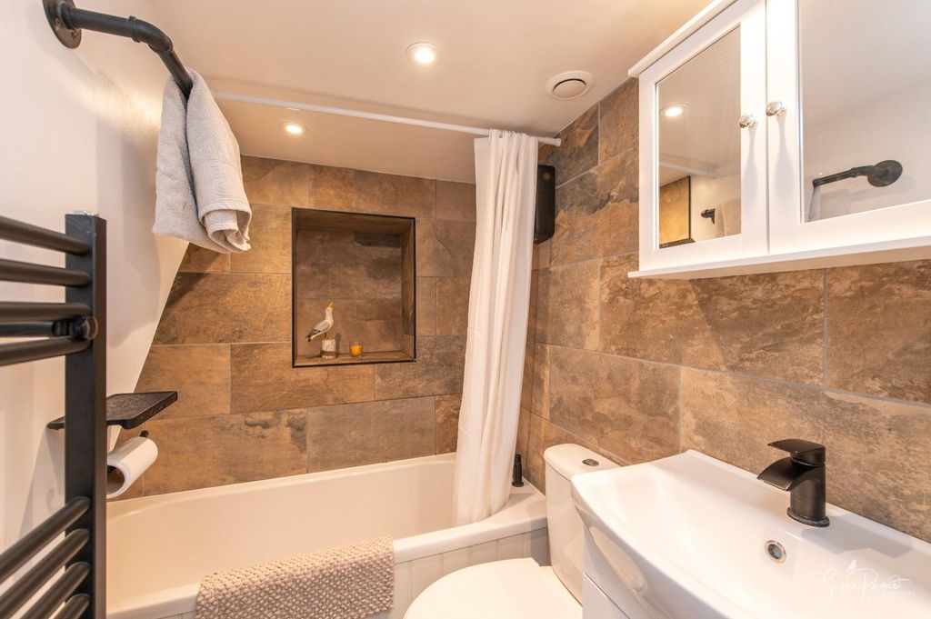 Additional image 13 of 2 bed semi-detached house for saleIsenhurst Court, Bembridge PO35