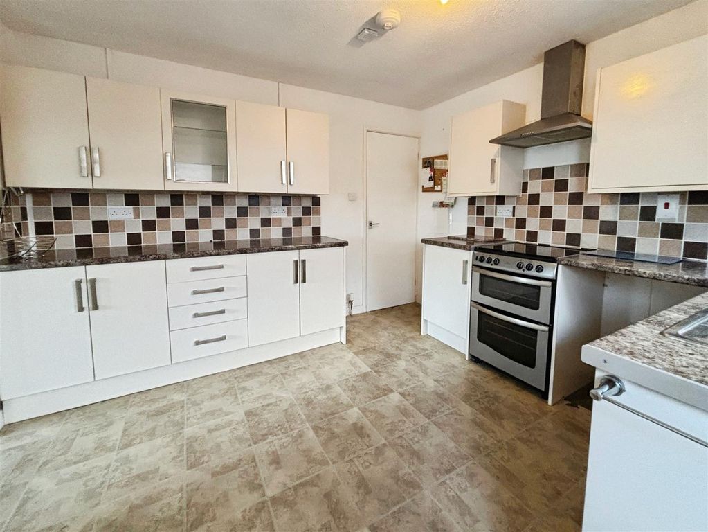 Additional image 4 of 2 bed property for saleHeol Heddwch, Abergele LL22