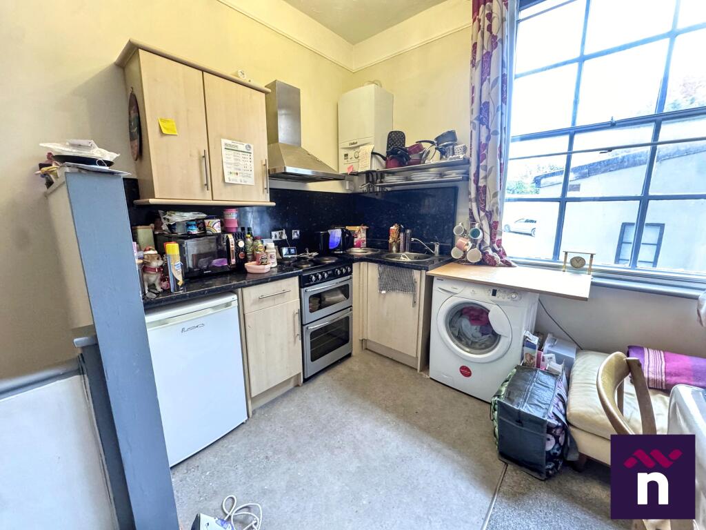 Weymouth Street, Warminster, BA12 photo 5