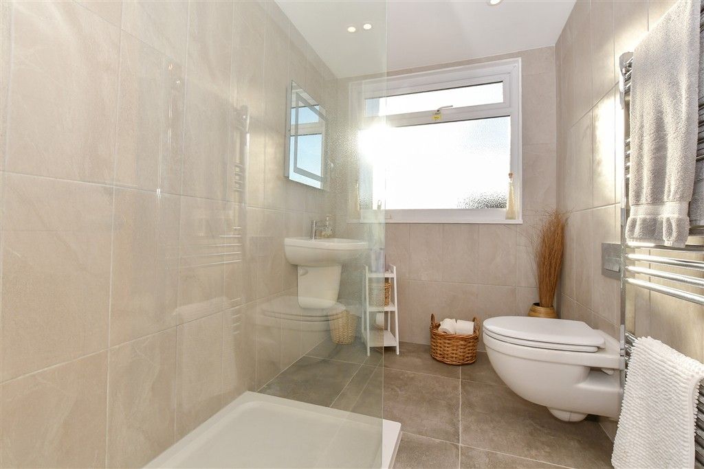 Additional image 20 of 5 bed chalet for saleGrenham Bay Avenue, Minnis Bay, Birchington, Kent CT7