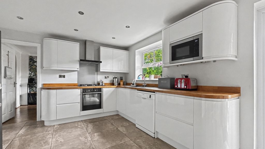 Additional image 5 of 5 bed detached house for saleCranesbill Drive, Bure Park, Bicester OX26