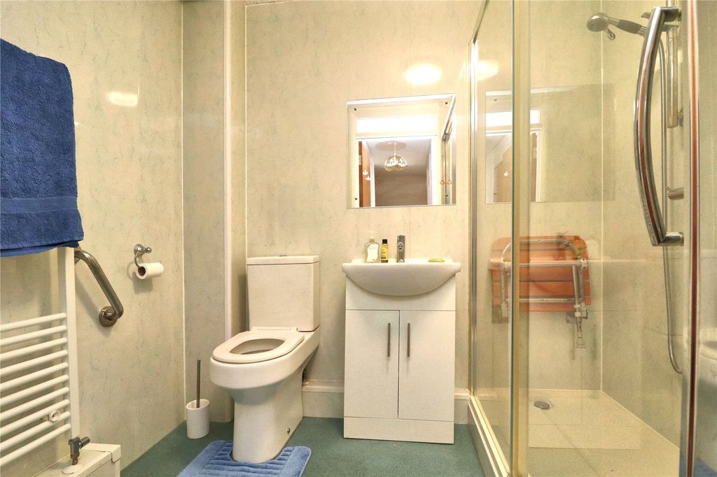 Additional image 5 of 2 bed flat for saleWoking, Surrey GU21