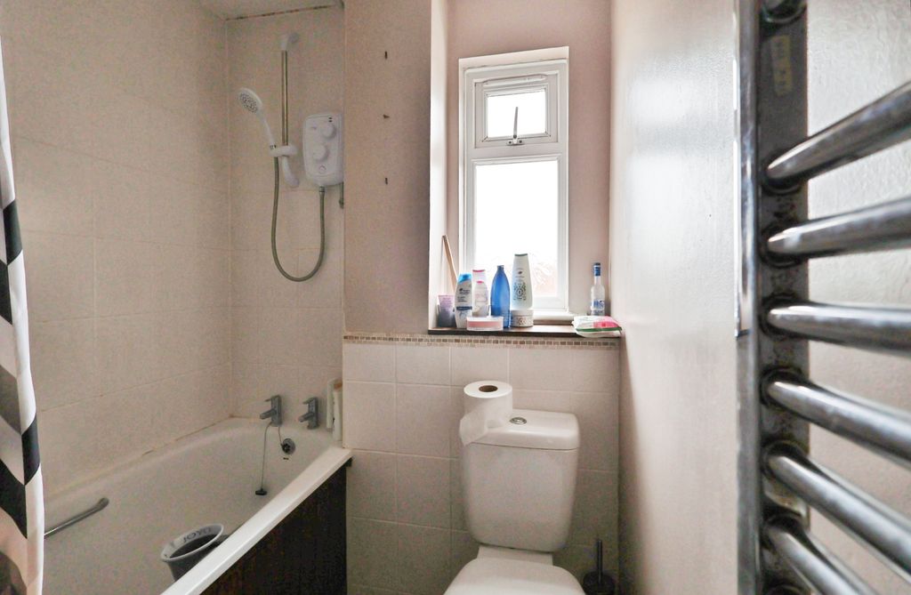 Additional image 19 of 1 bed flat for saleSanderling Close, Letchworth SG6