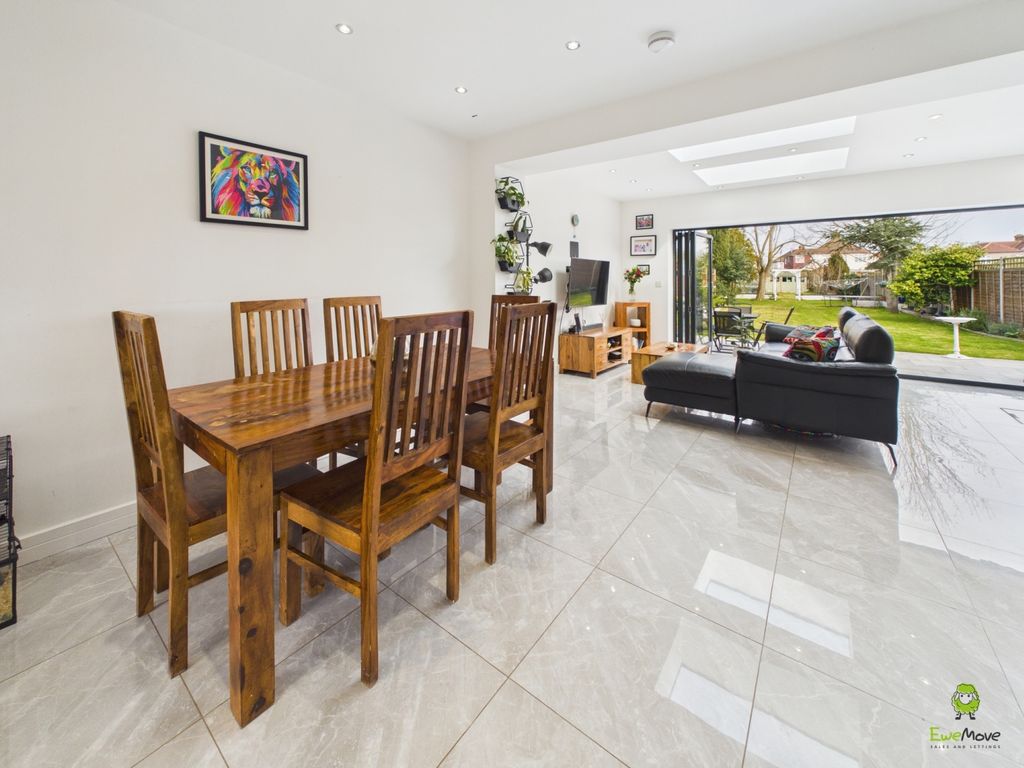 Additional image 2 of 4 bed semi-detached house for saleLong Lane, Bexleyheath DA7