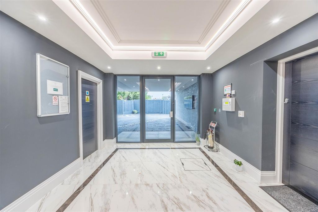 Additional image 11 of 2 bed flat for saleCherry View, Beech Road, Benfleet SS7