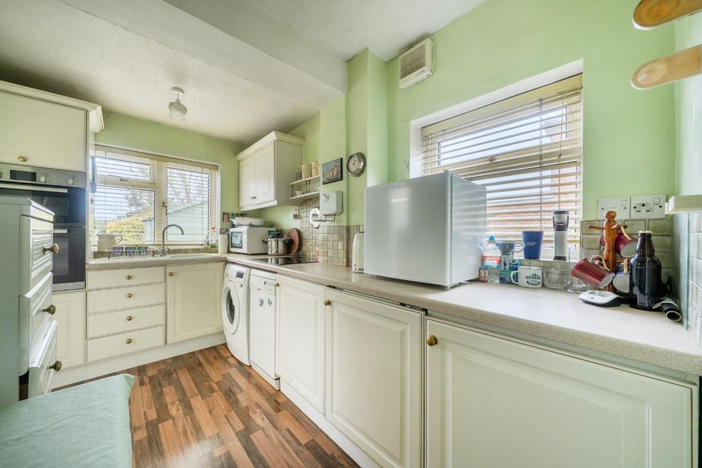 3 bed property for saleStation Road, Berkeley, Gloucestershire GL13 photo 5