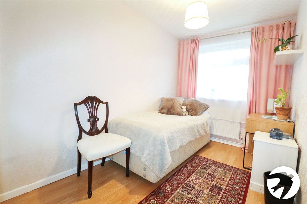 Additional image 7 of 2 bed flat for saleEssenden Road, Belvedere DA17